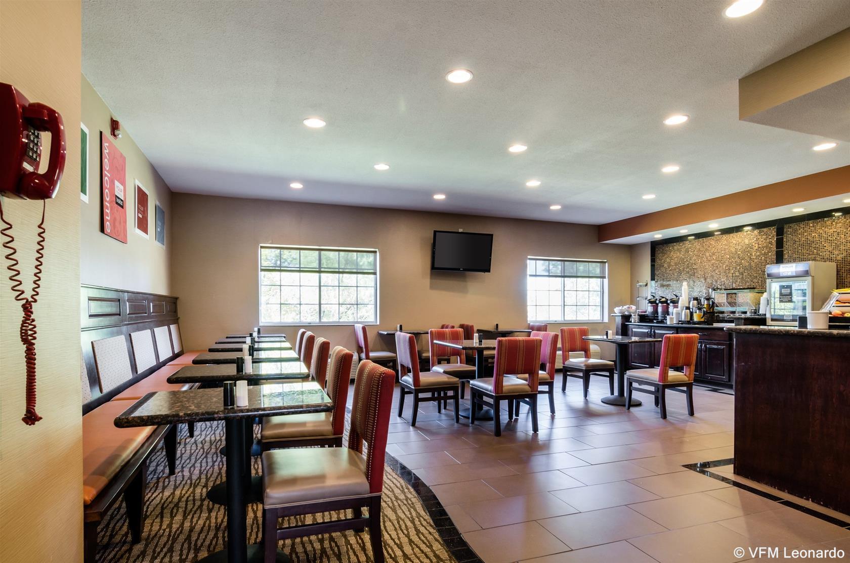 Best Western Emporia Inn Екстер'єр фото